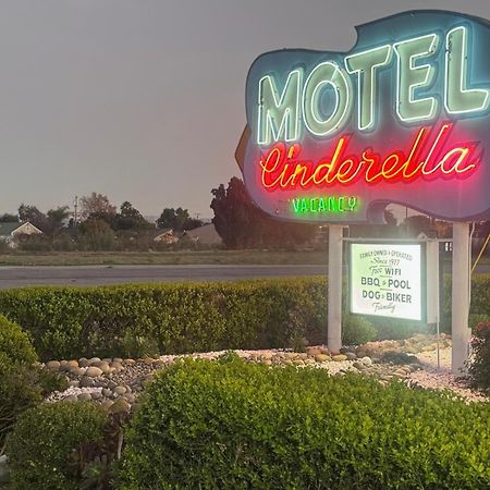 Cinderella Motel Hollister Eksteriør billede